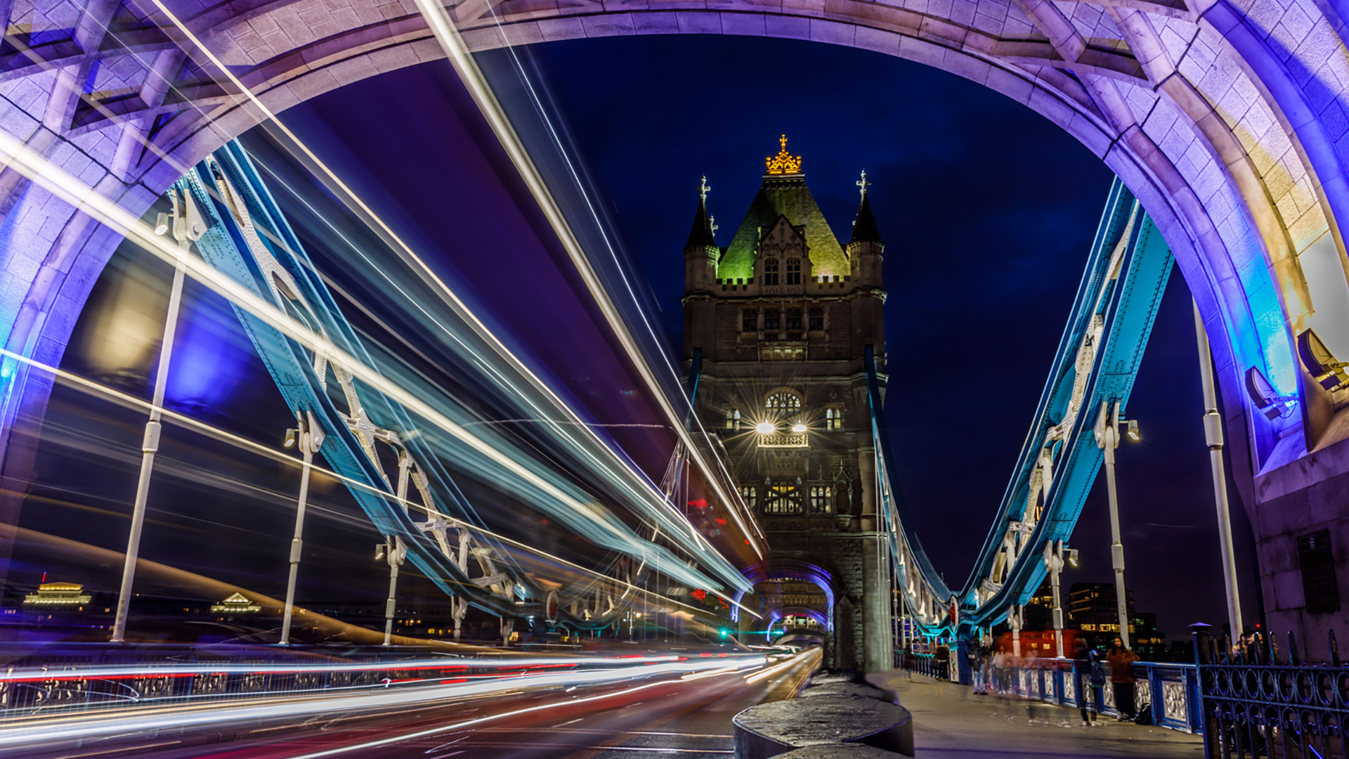Nightime On Tower Bridge by Steve Bexon